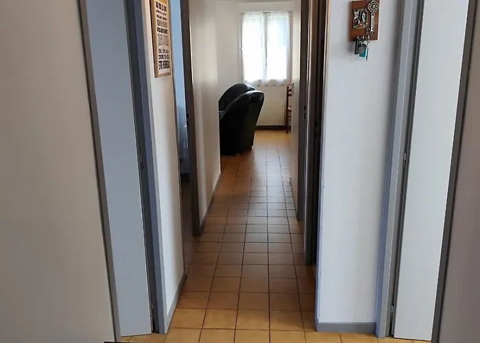 La Maison Des Rosiers *