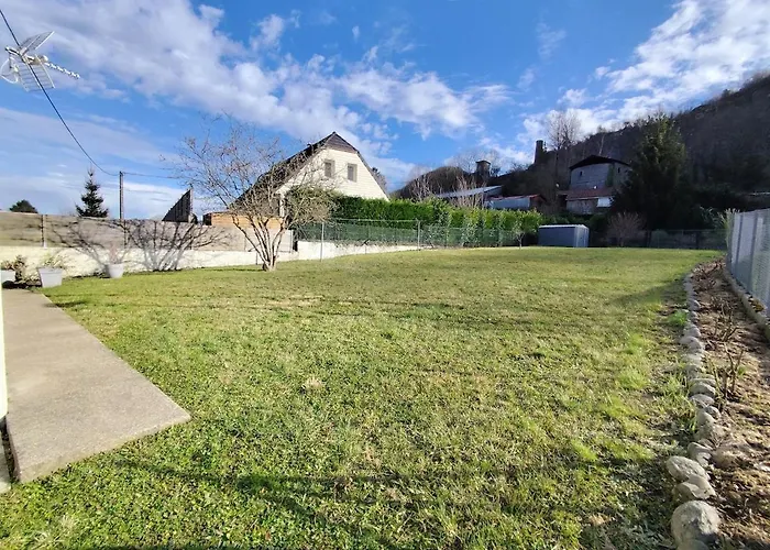 La Maison Des Rosiers لورد